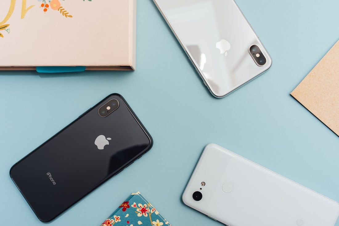 1XBET入口 APP 赛程与阵容界面示意